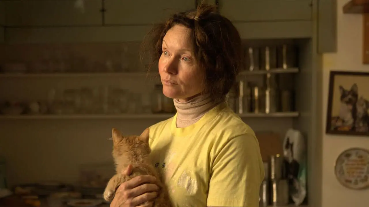 Essie Davis is unrecognisable as Helen