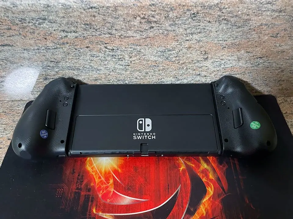 Nyxi Joy-Pad rear view