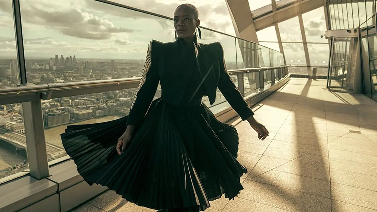 The Peripheral still: futuristic London skyline