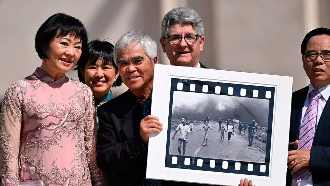 The Girl in the Picture documentary still
