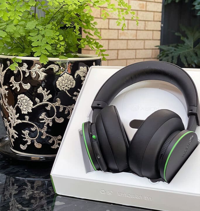 Xbox Wireless Headset photo 2