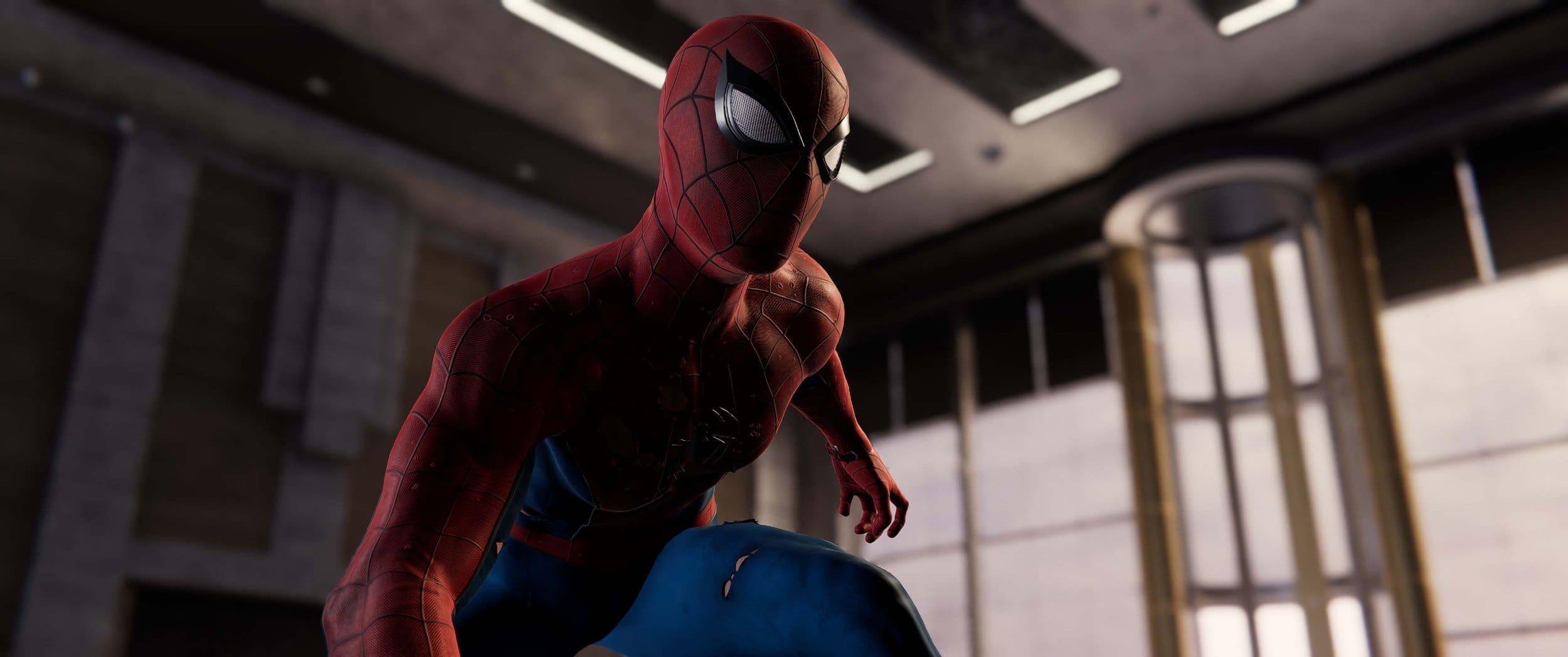Spideys suit looking a bit worse for wear.jpg