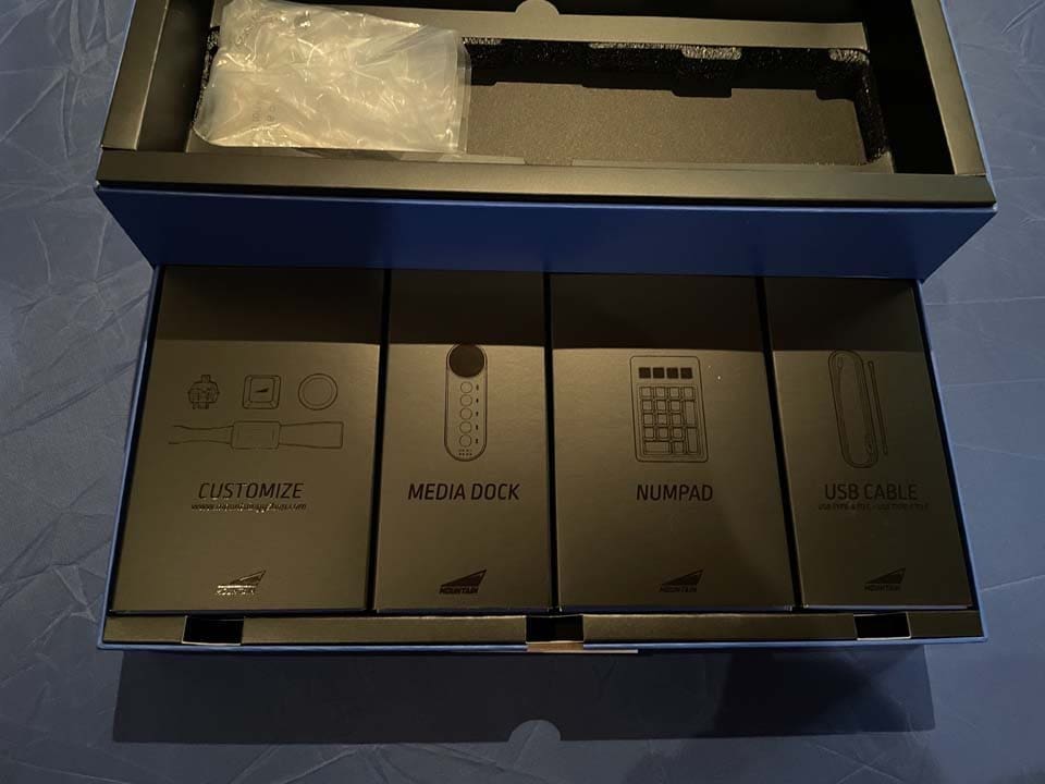 Unboxing 7