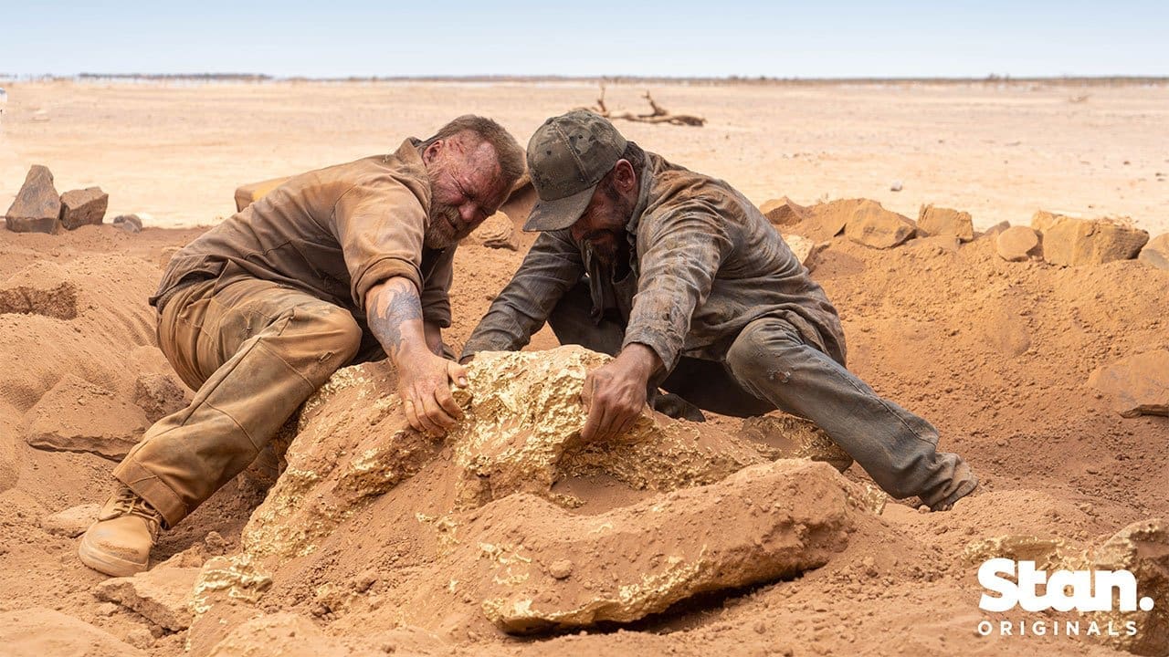 Zac Efron in Gold - scorched outback landscape