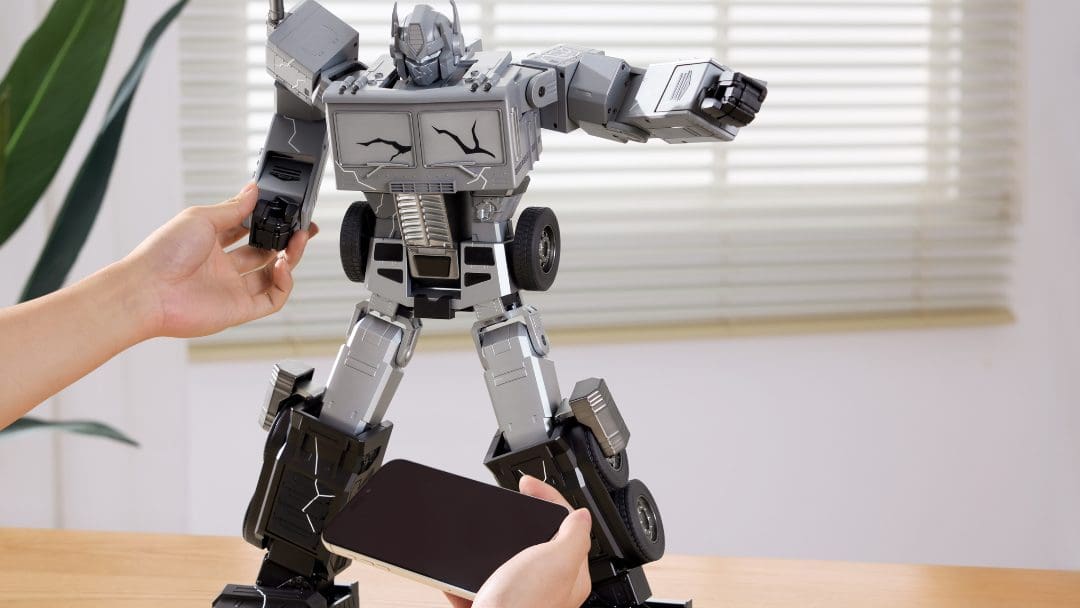 Robosen Announces 40th Anniversary Transformers Collectable